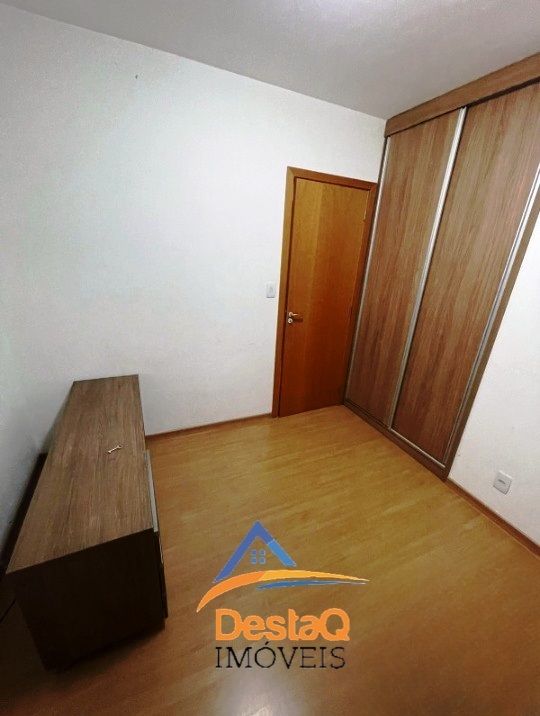 APARTAMENTO BAIRRO SAGRADA FAMILIA