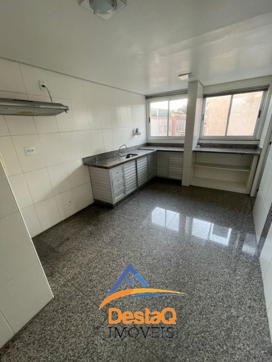 APARTAMENTO BAIRRO SAGRADA FAMILIA