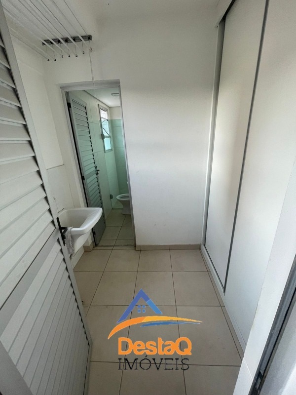 APARTAMENTO BAIRRO SAGRADA FAMILIA