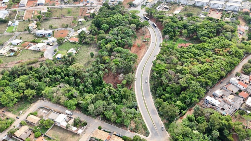 LOTE COMERCIAL BAIRRO CAMPINHO LOTE COMERCIAL BAIRRO CAMPINHO