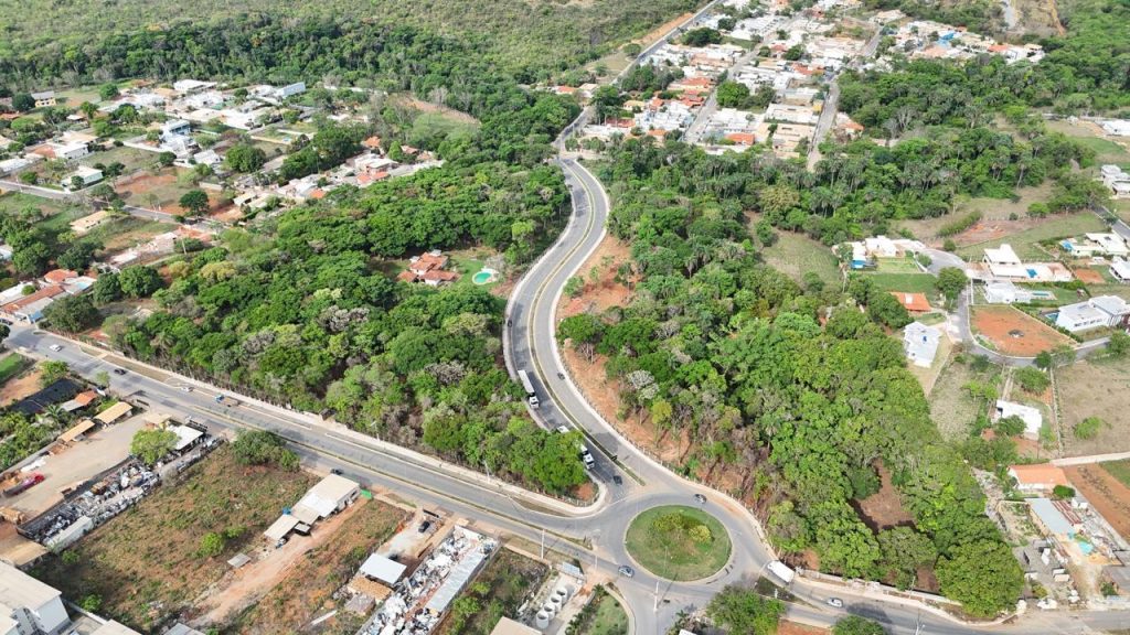 LOTE COMERCIAL BAIRRO CAMPINHO LOTE COMERCIAL BAIRRO CAMPINHO